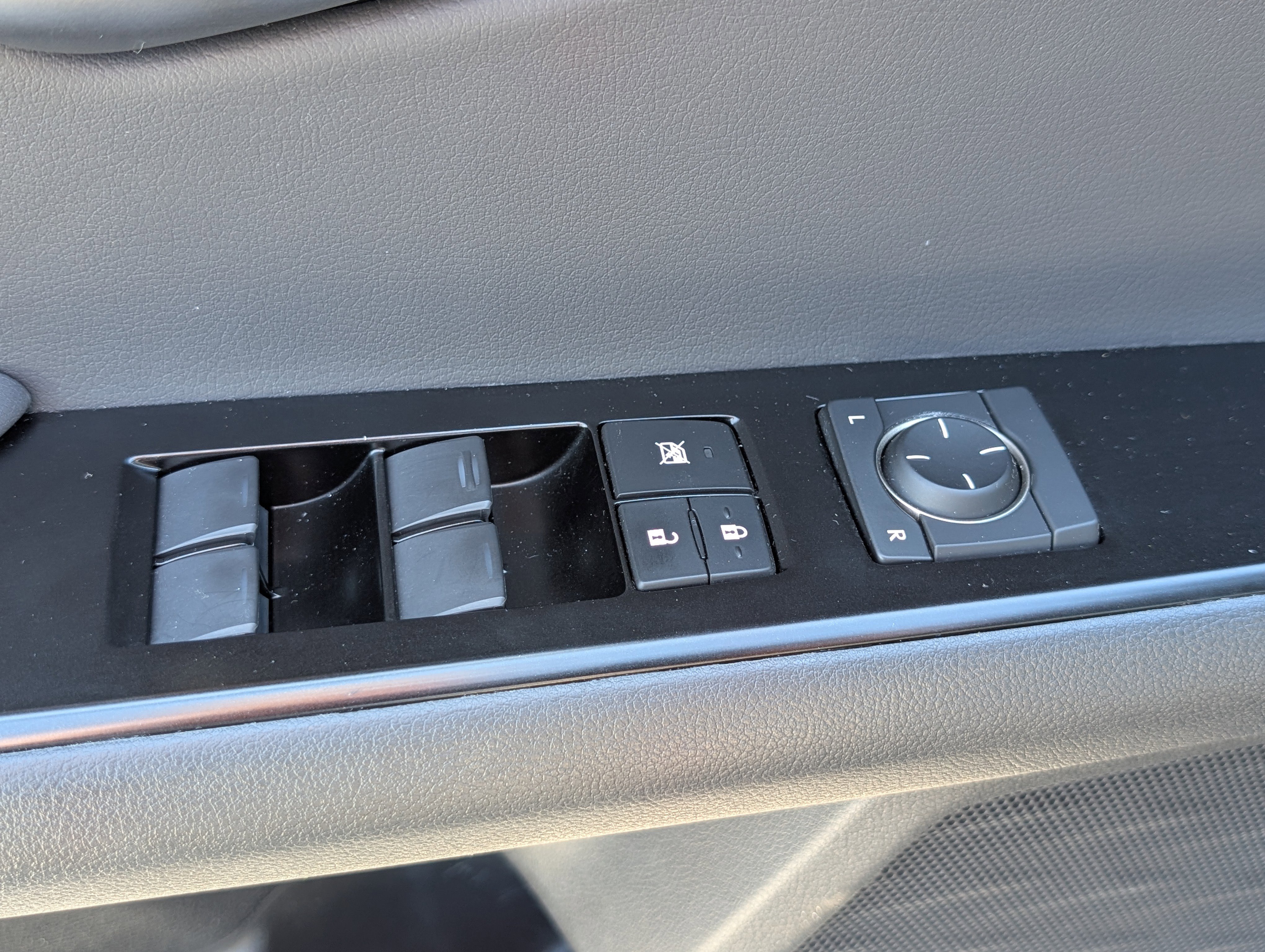 Used 2023 Lexus UX 250h F Sport w/ Accessory Package (Z2) AWD/4WD image 21