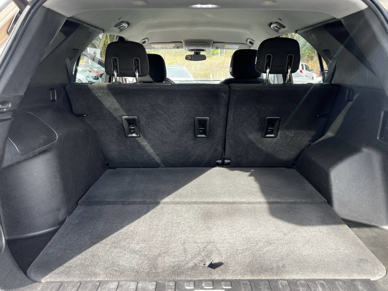 Used 2019 Chevrolet Equinox LT FWD image 17