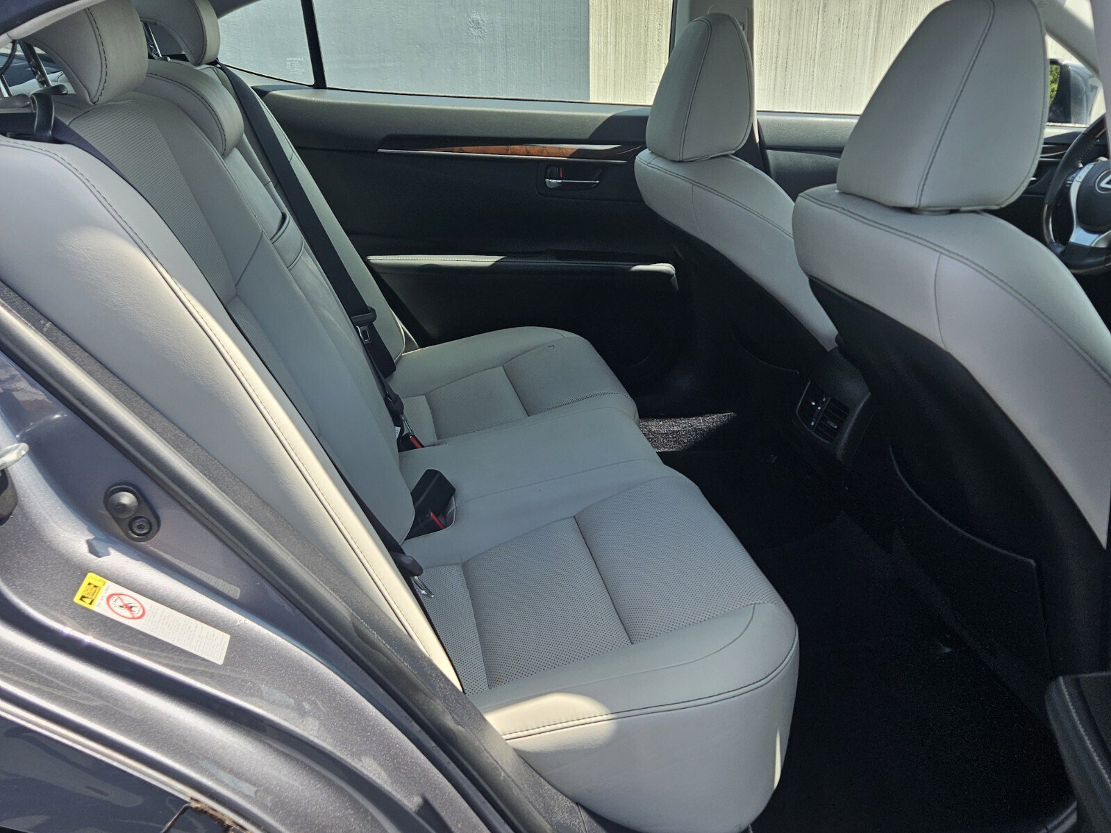 Used 2014 Lexus ES 350 w/ Premium Package FWD image 11