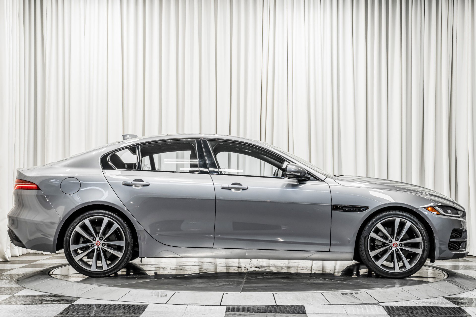 Used 2020 Jaguar XE S image 45