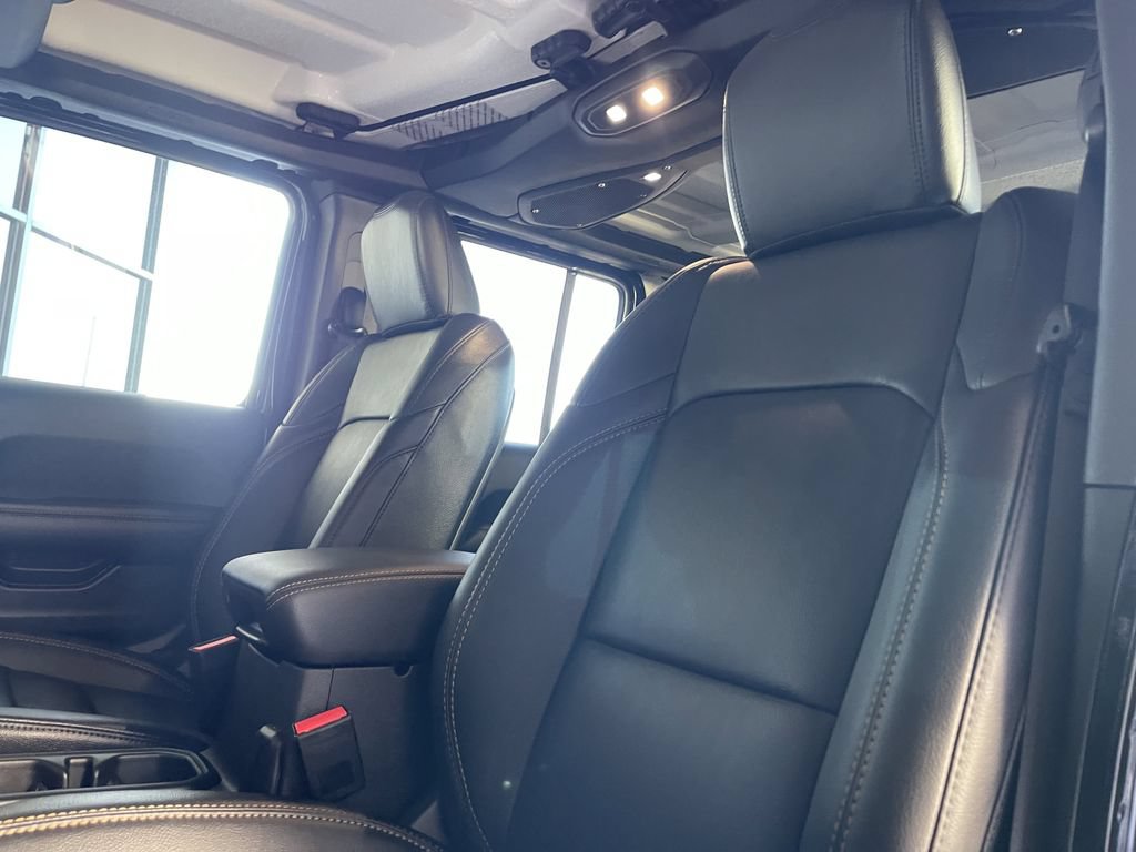 New 2026 Jeep Wrangler Unlimited Sahara AWD/4WD image 15