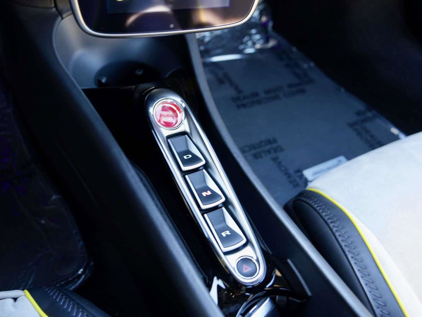 Used 2023 McLaren Artura image 16