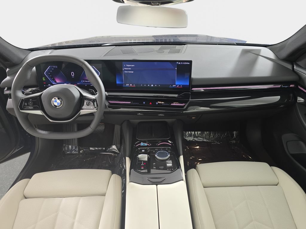 Used 2026 BMW 530i xDrive w/ Convenience Package AWD/4WD image 12