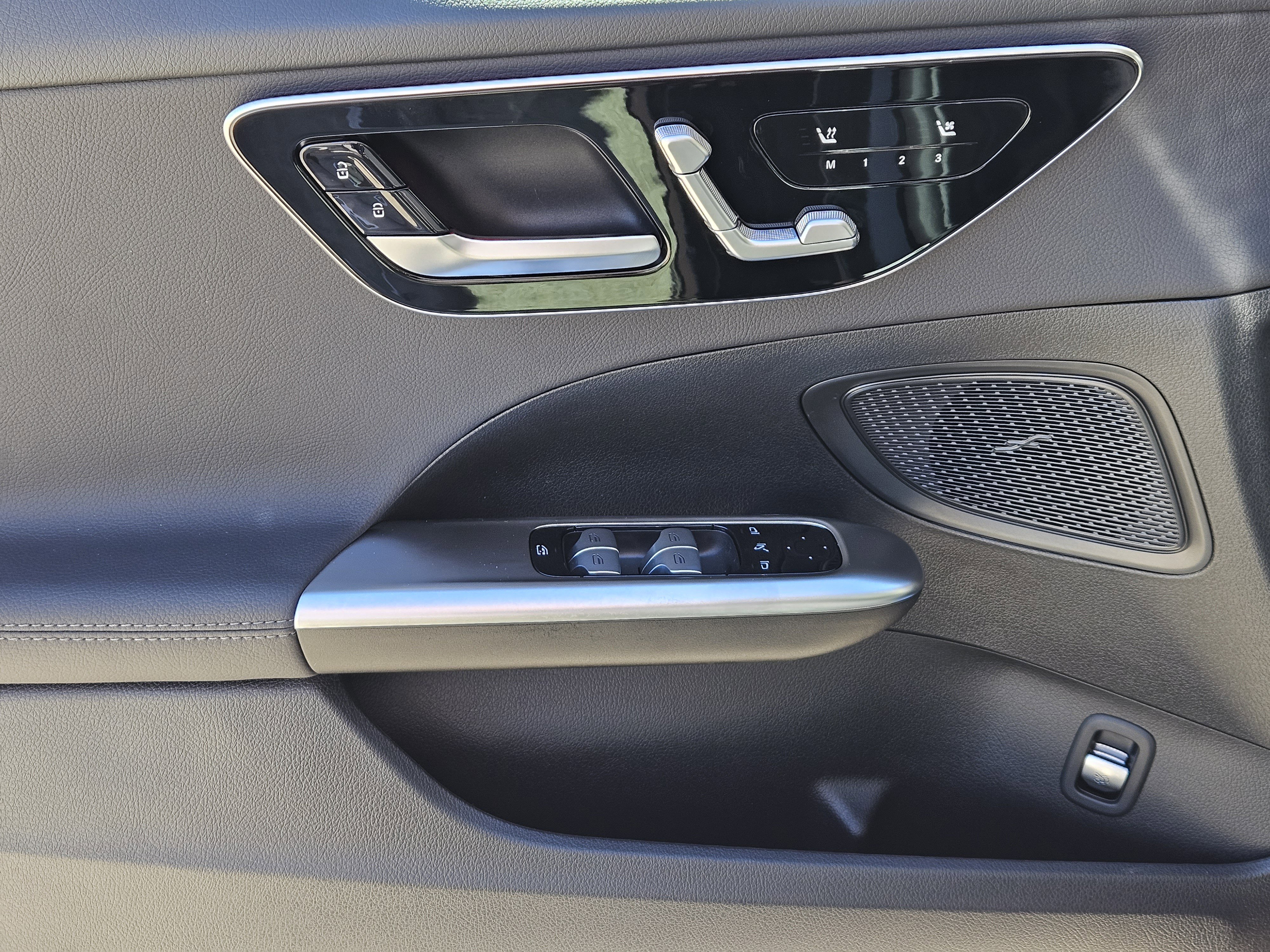 Certified 2025 Mercedes-Benz C 300 Sedan image 24