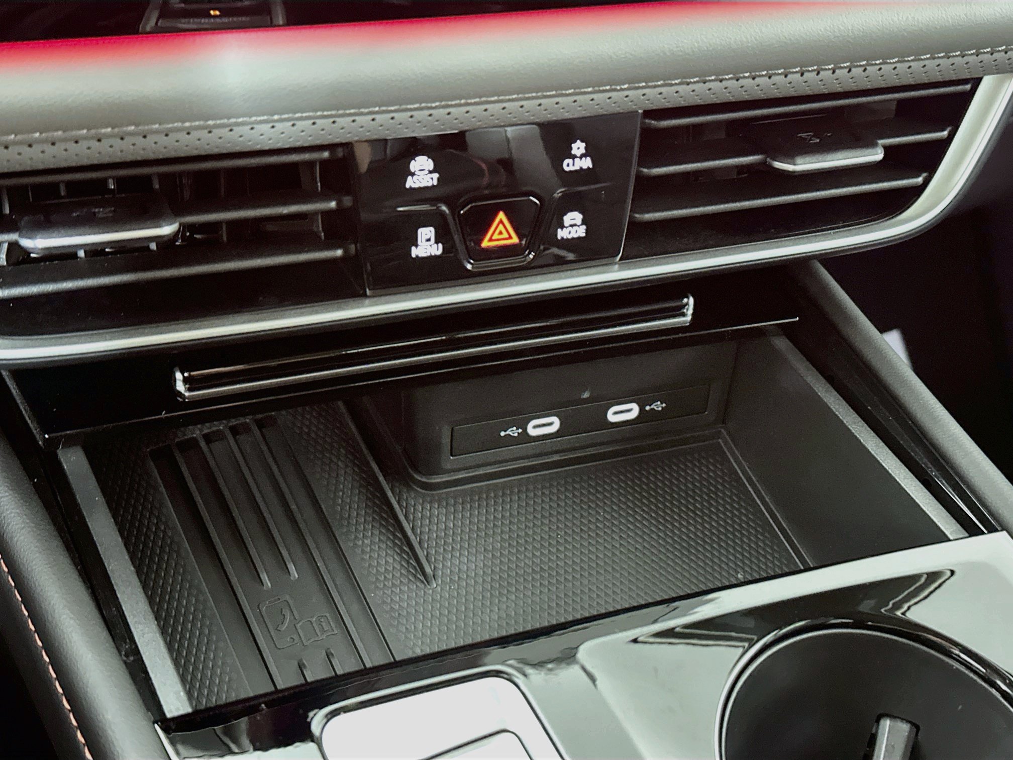 Used 2026 Volkswagen Atlas Peak Edition AWD/4WD image 15