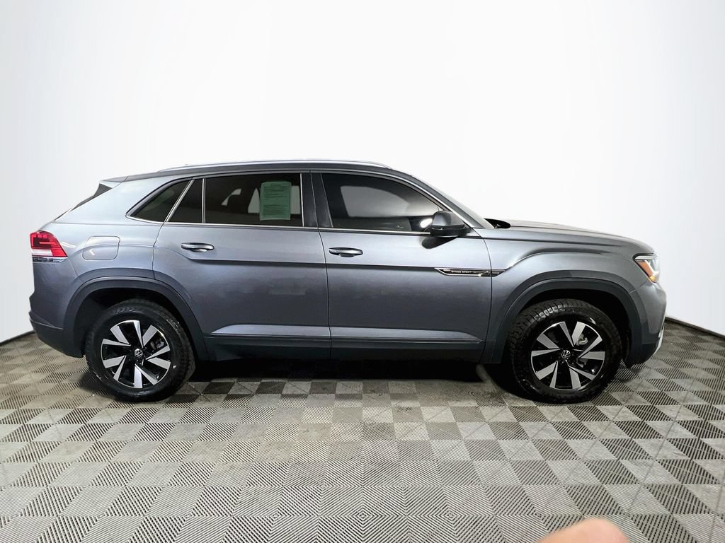 Used 2022 Volkswagen Atlas Cross Sport SE AWD/4WD image 8