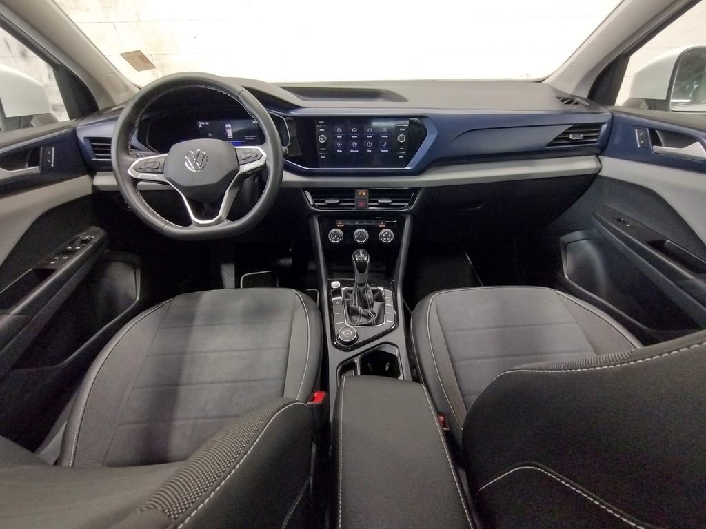 Certified 2023 Volkswagen Taos SE w/ Panoramic Sunroof Package image 42