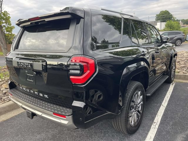 Used 2025 Toyota 4Runner Limited AWD/4WD image 13