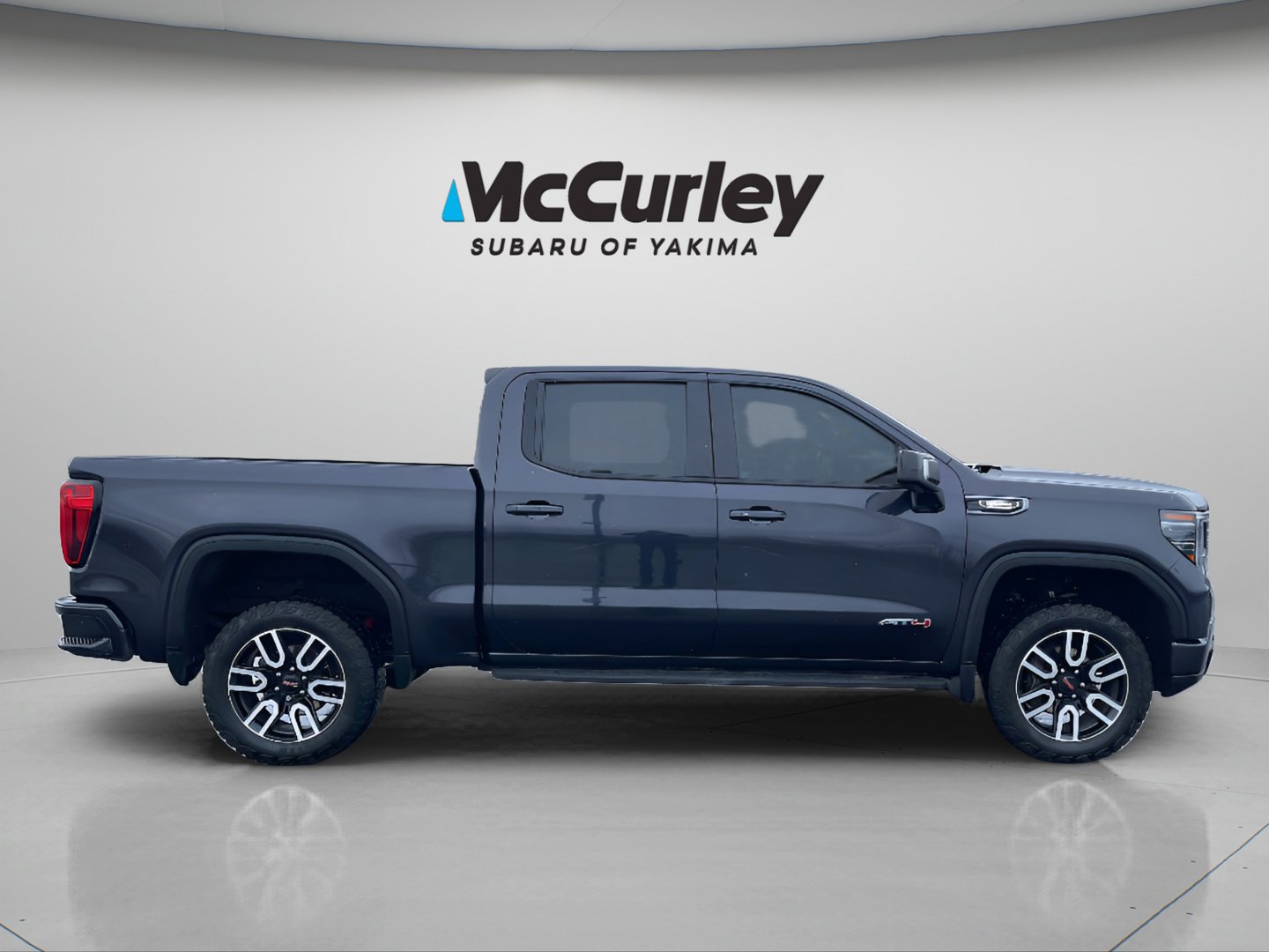 Used 2022 GMC Sierra 1500 AT4 w/ AT4 Premium Package image 14