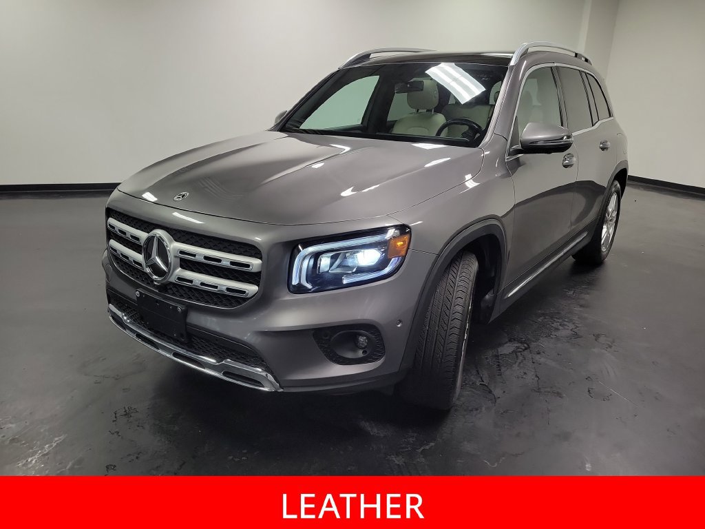 Used 2022 Mercedes-Benz GLB 250 4MATIC w/ Premium Package Lite image 4