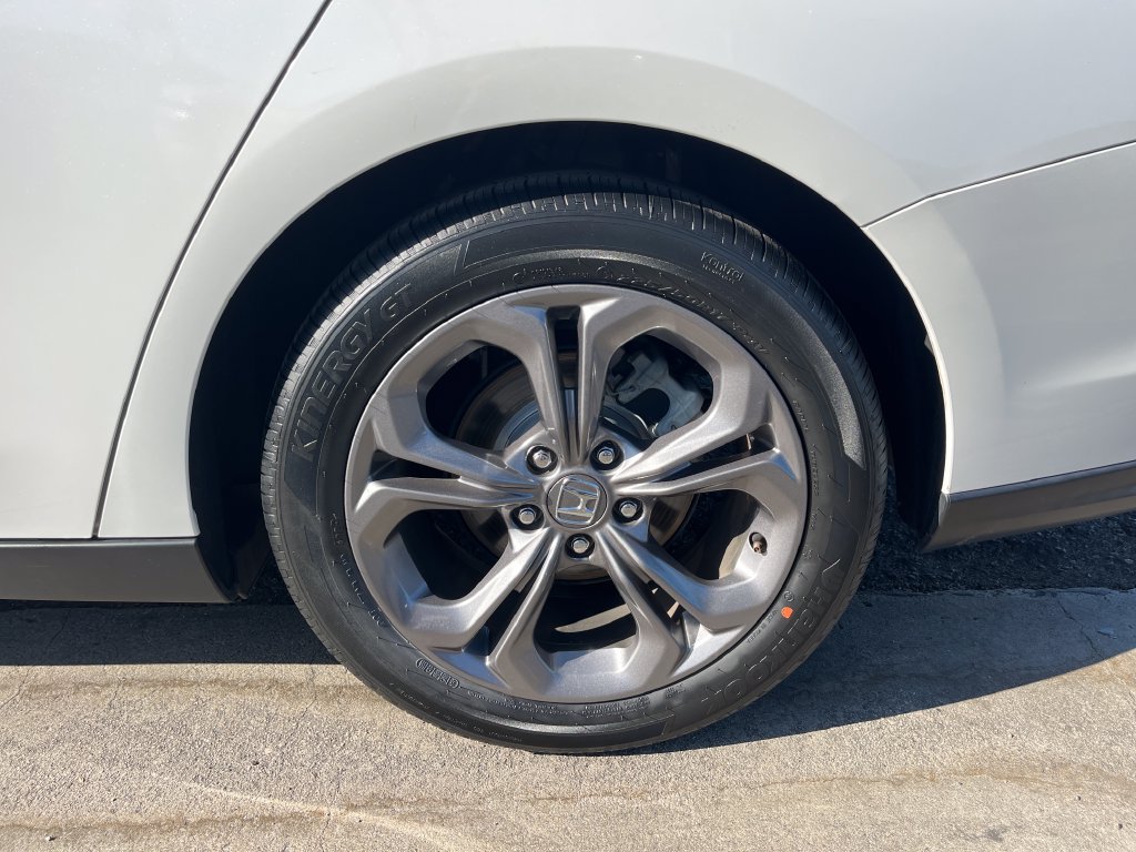Certified 2024 Honda Accord EX image 29