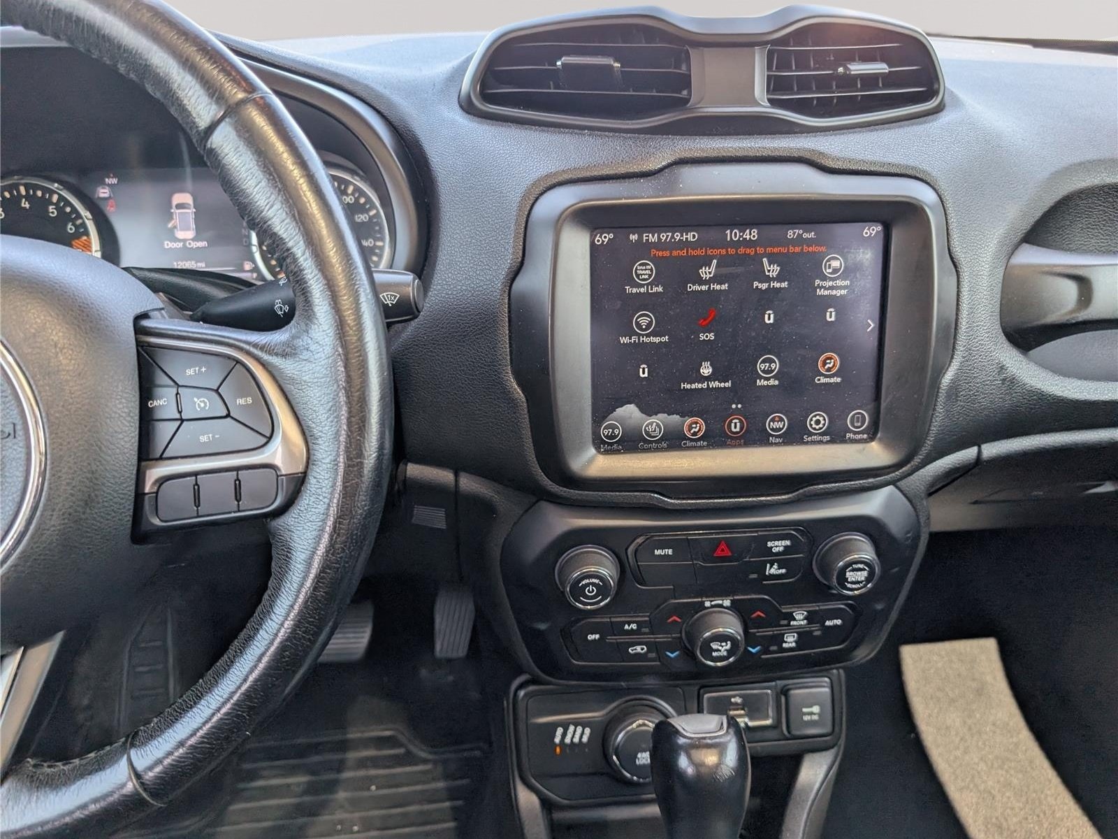 Used 2022 Jeep Renegade Limited w/ Sun, Sound & Wheels Group AWD/4WD image 18