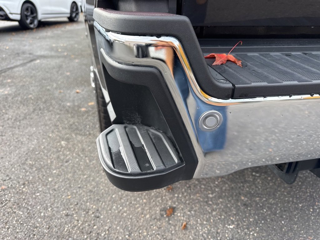 Used 2024 Ford F350 Lariat image 16