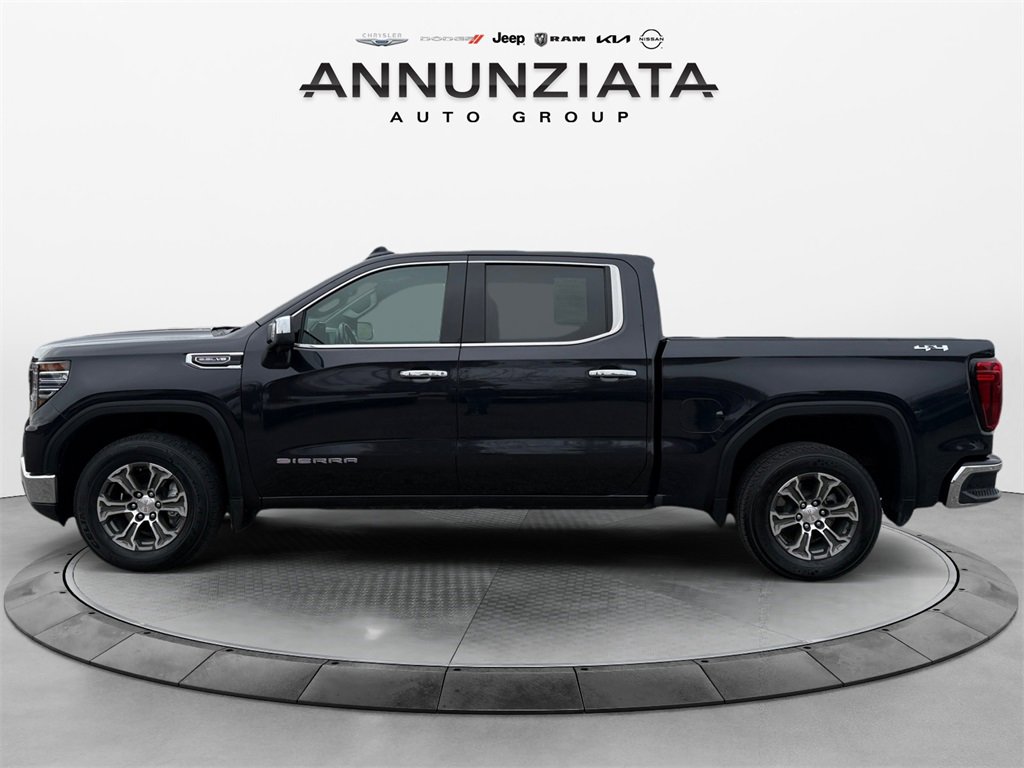 Used 2024 GMC Sierra 1500 SLT image 2