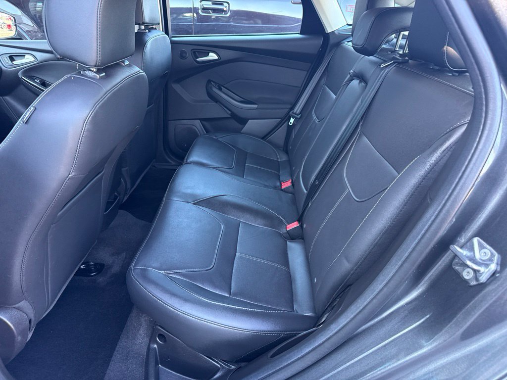 Used 2018 Ford Focus Titanium FWD image 11
