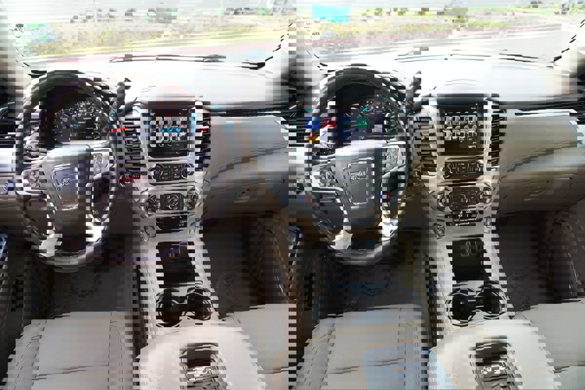 Used 2017 GMC Yukon SLT w/ Open Road Package image 26