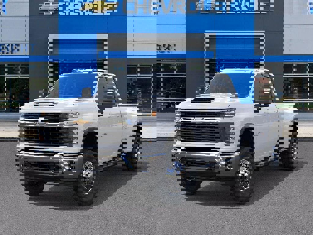 New 2026 Chevrolet Silverado 3500 LT w/ All Star Edition image 6