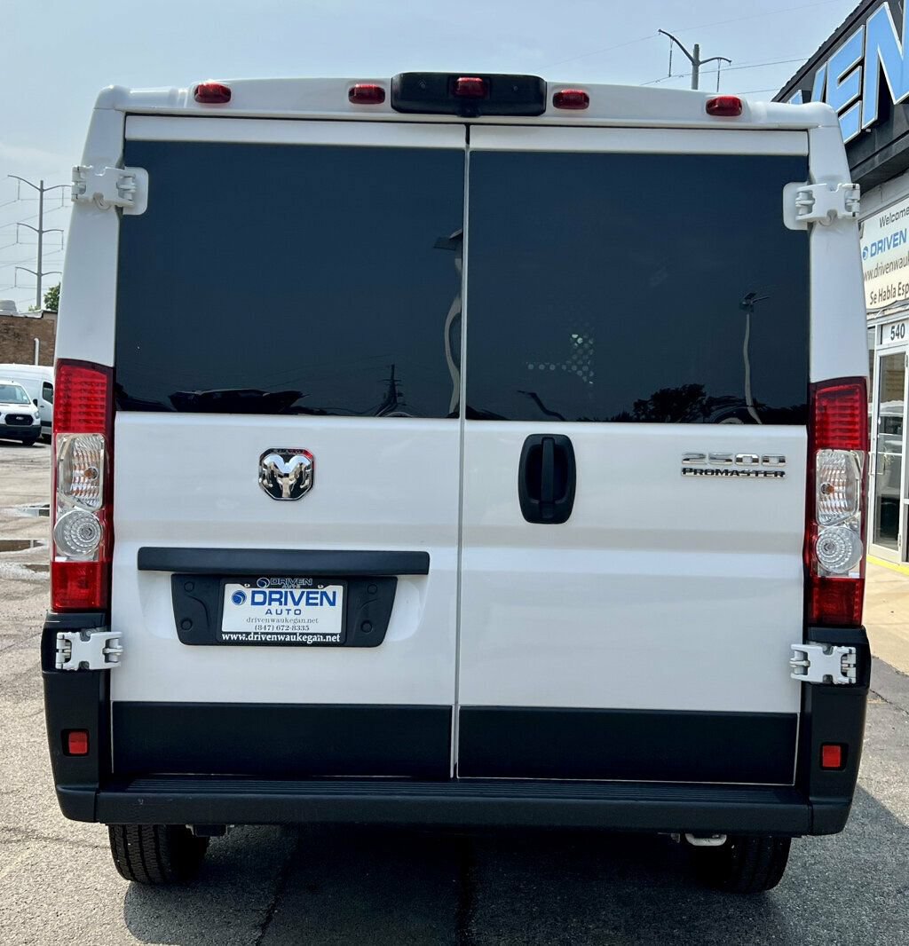 Used 2025 RAM ProMaster 2500 w/ U-Haul Equipment Group FWD image 30