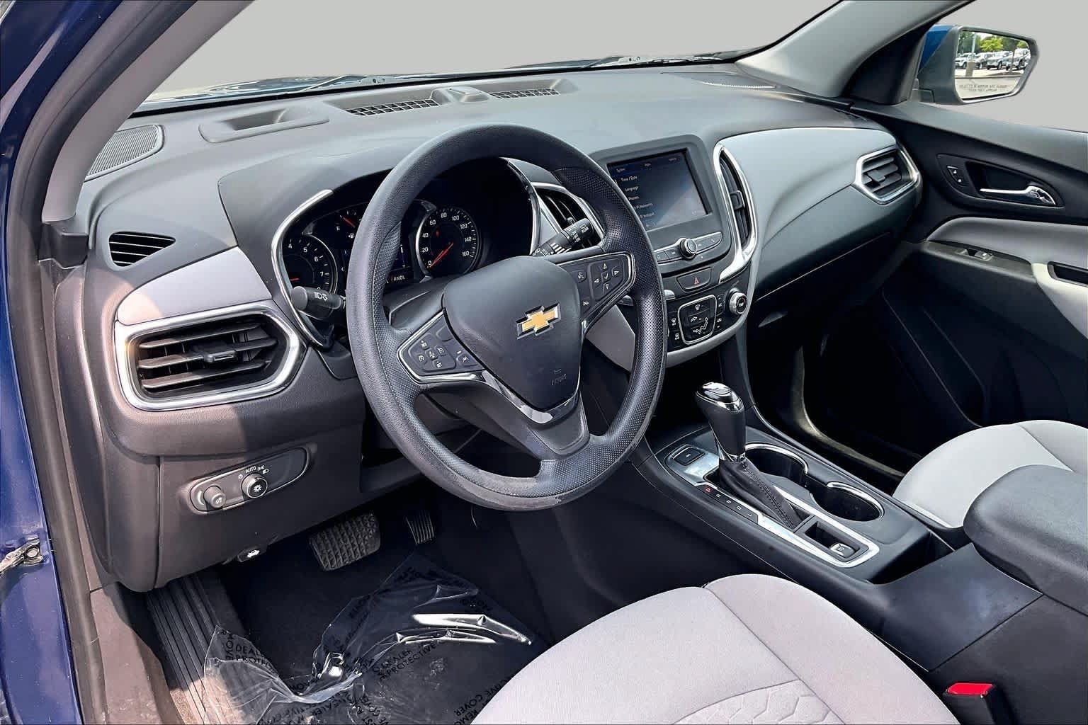 Used 2020 Chevrolet Equinox LT AWD/4WD image 17