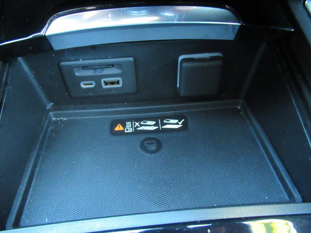 Used 2023 Buick Envision Avenir image 29