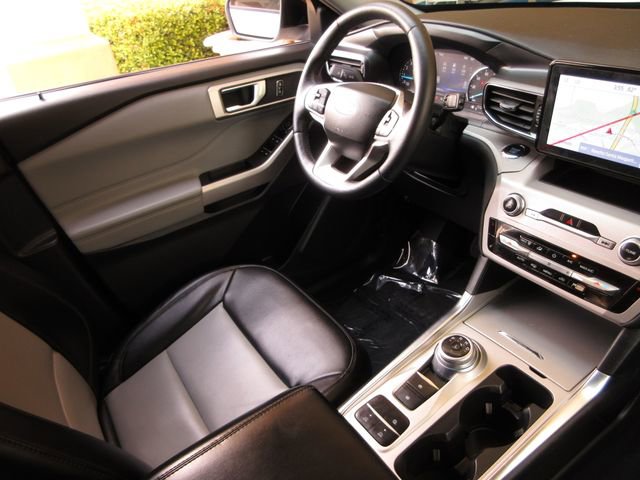 Certified 2023 Ford Explorer XLT w/ Equipment Group 202A image 22