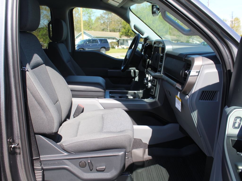 New 2026 Ford F150 XLT w/ Equipment Group 302A MID image 13