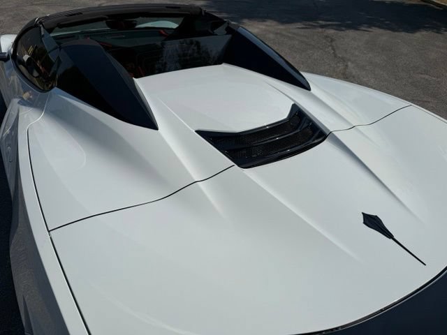 Used 2025 Chevrolet Corvette Stingray Preferred Conv w/ Stealth Interior Trim Package RWD image 10