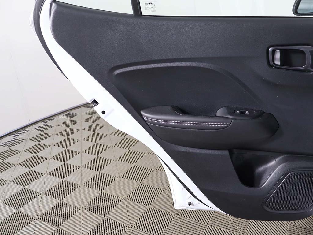 Certified 2024 Hyundai Venue Limited FWD image 21