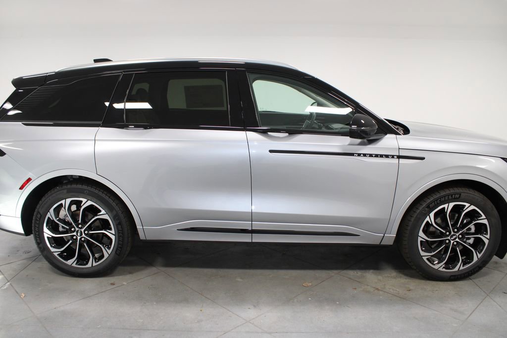 New 2026 Lincoln Nautilus Reserve image 10