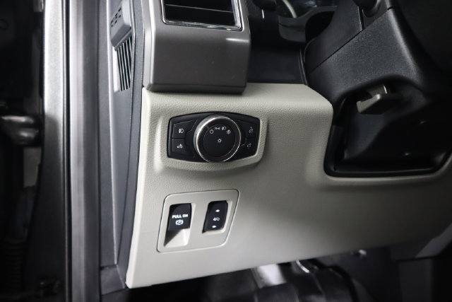 Used 2018 Ford F150 XLT w/ Equipment Group 302A Luxury AWD/4WD image 40
