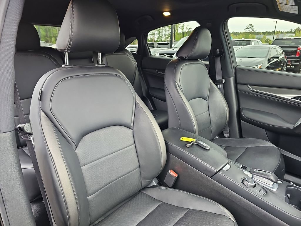 Used 2025 INFINITI QX55 Luxe w/ Cargo Package image 13
