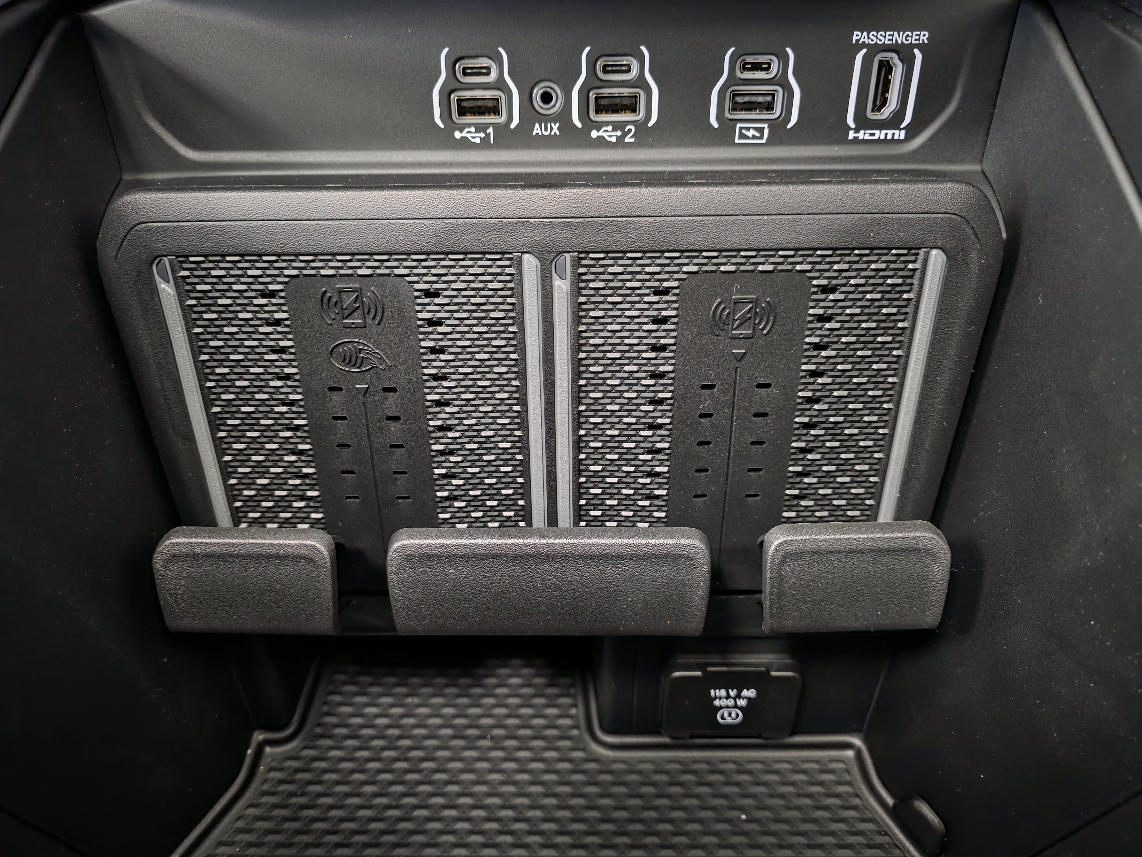 New 2026 RAM 1500 Laramie w/ Night Edition AWD/4WD image 12