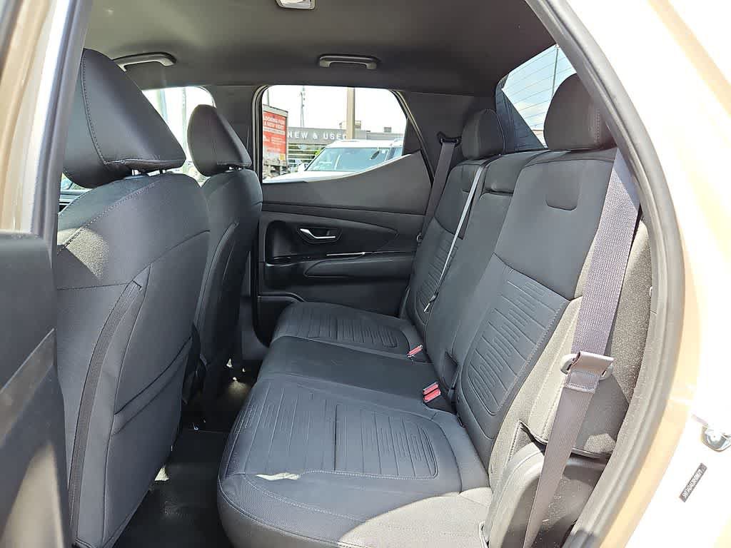 Used 2024 Hyundai Santa Cruz SE AWD/4WD image 9