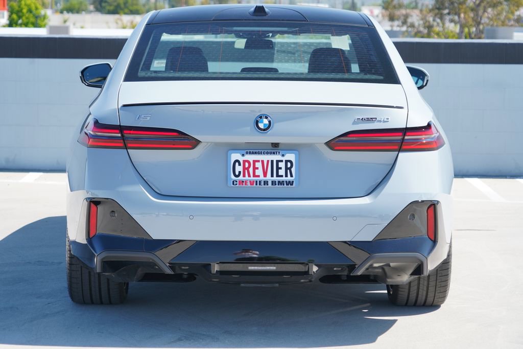 New 2026 BMW i5 eDrive40 w/ Executive Package image 6