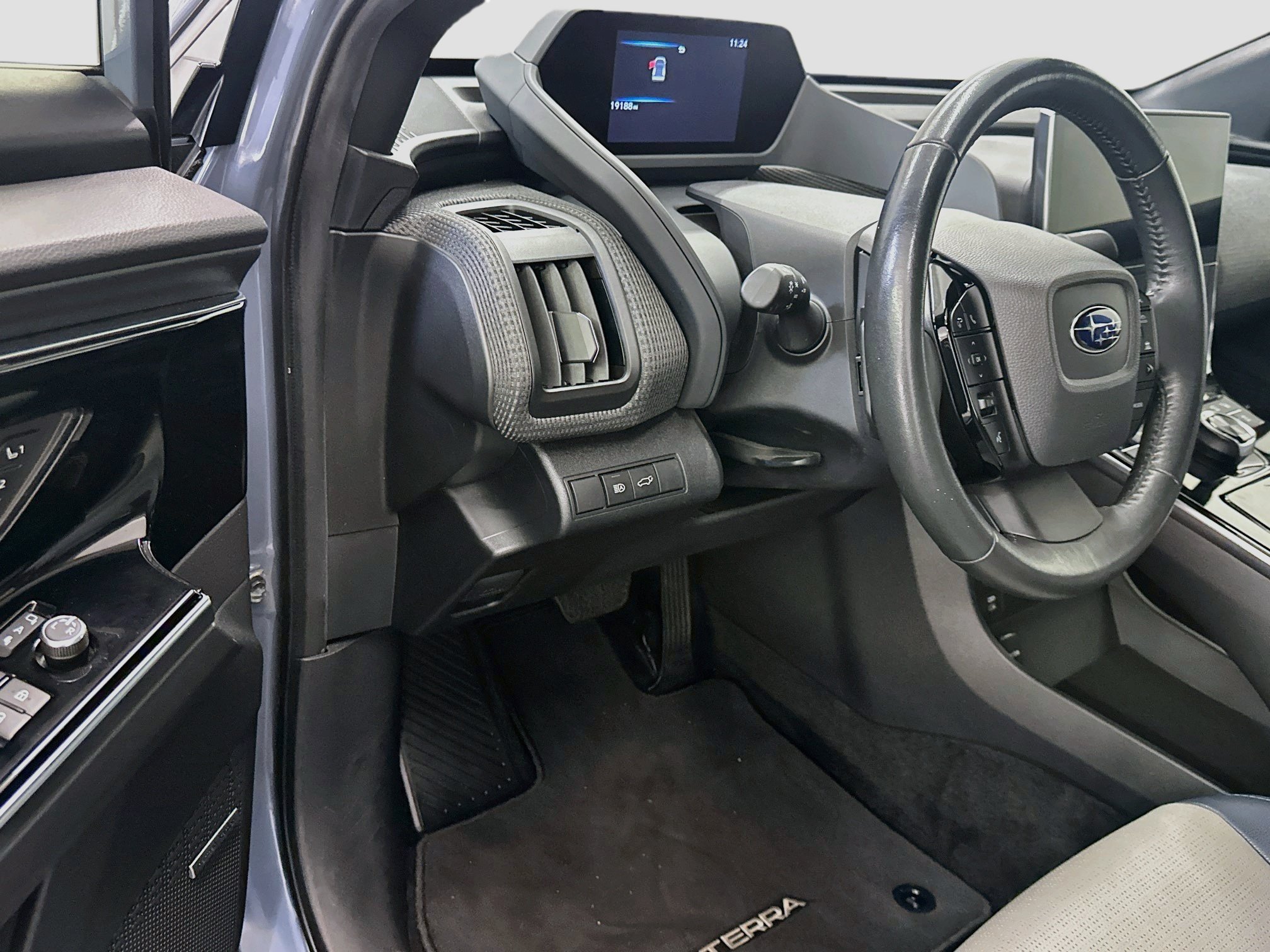 Used 2023 Subaru Solterra AWD image 17