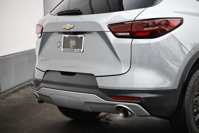 Used 2024 Chevrolet Blazer LT w/ Sound & Technology Package image 9