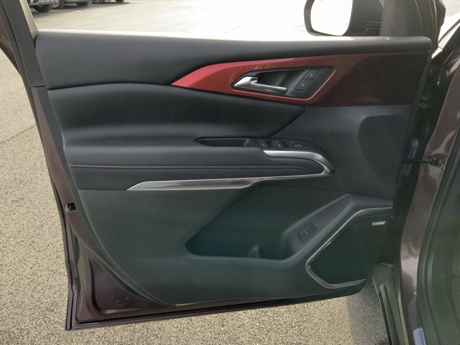 Used 2024 Chevrolet Traverse Z71 w/ Enhanced Driving Package image 24