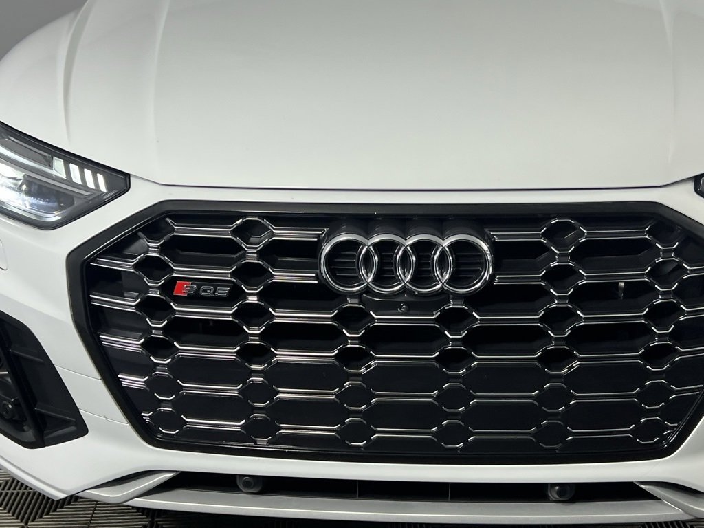 Used 2023 Audi SQ5 Prestige w/ Prestige Package image 13