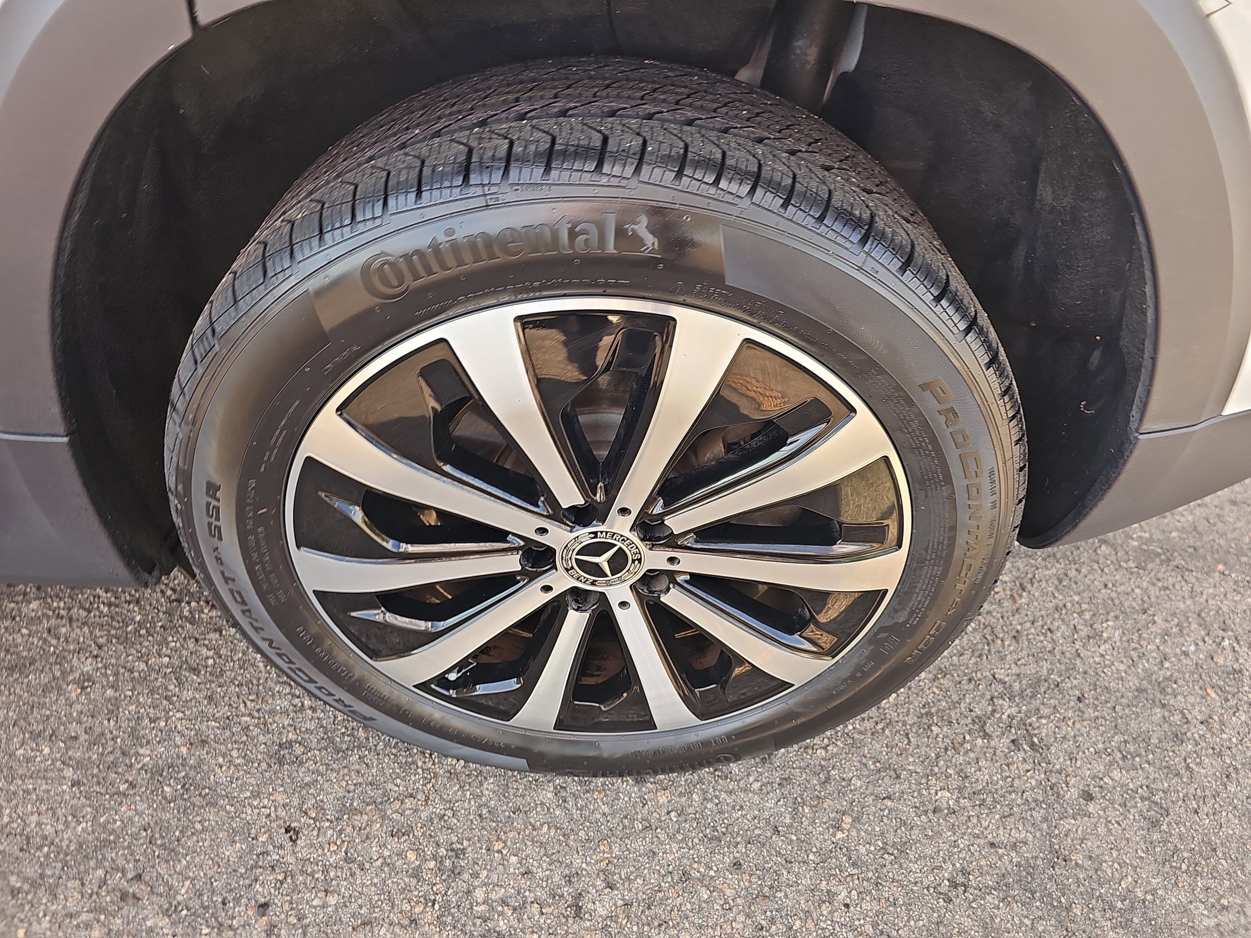 Used 2022 Mercedes-Benz GLB 250 image 35