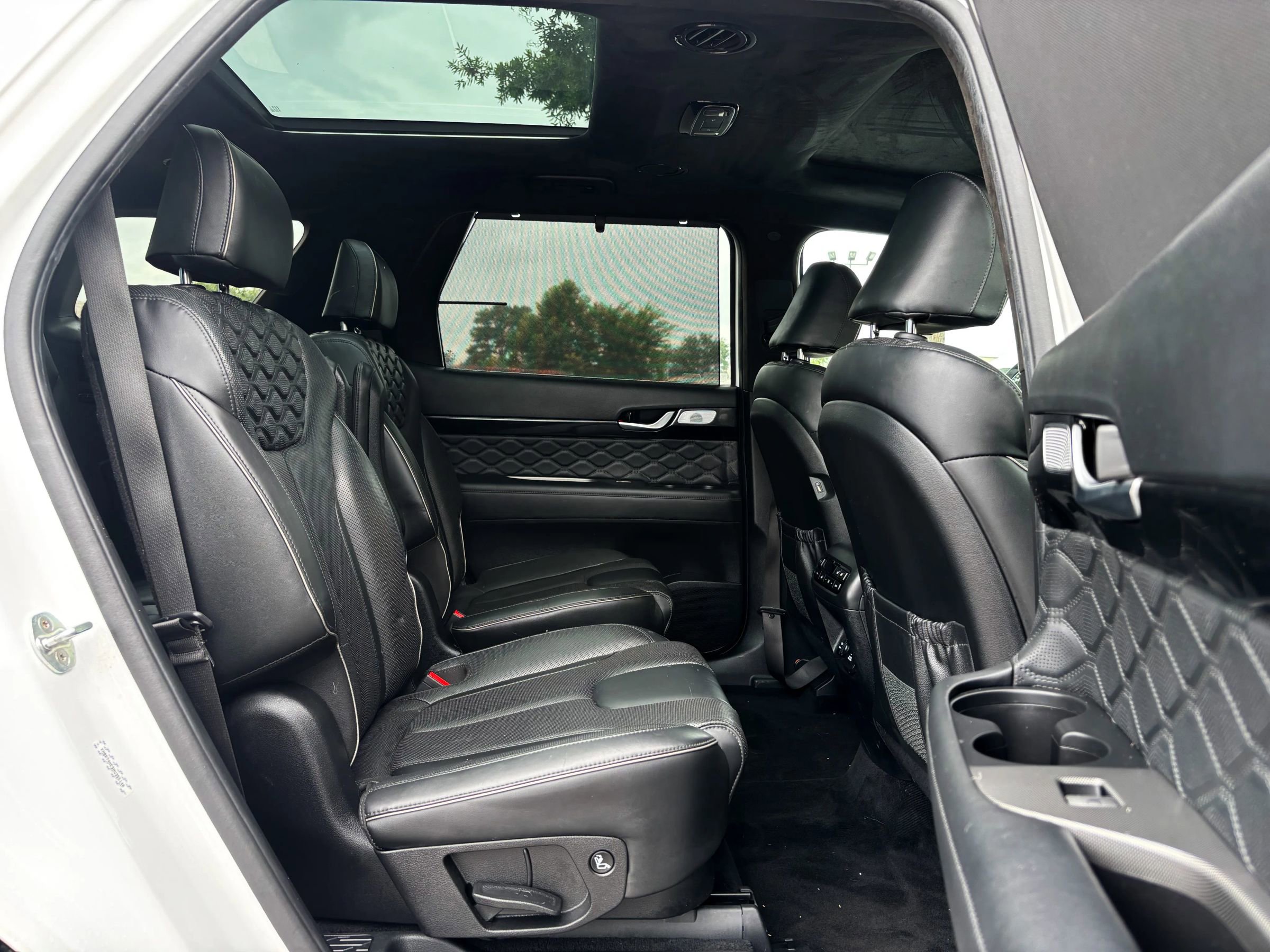 Used 2022 Hyundai Palisade Calligraphy w/ Cargo Package FWD image 20
