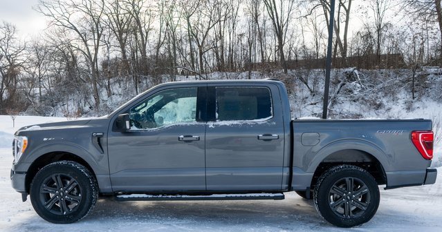 Used 2023 Ford F150 XLT w/ Equipment Group 302A High image 9