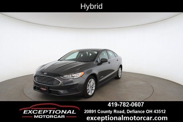 Used 2019 Ford Fusion SE image 1