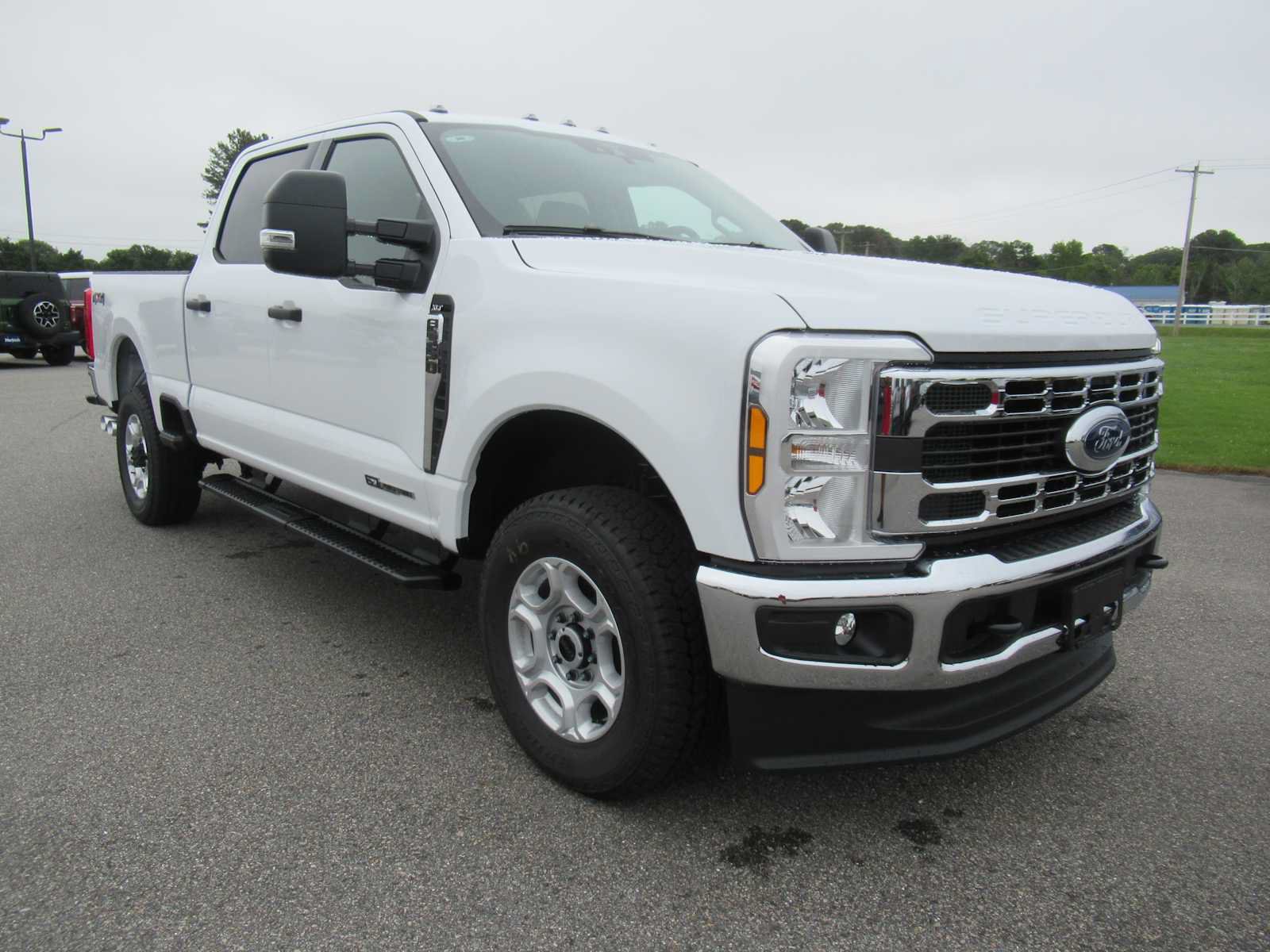 New 2026 Ford F350 XLT AWD/4WD image 3