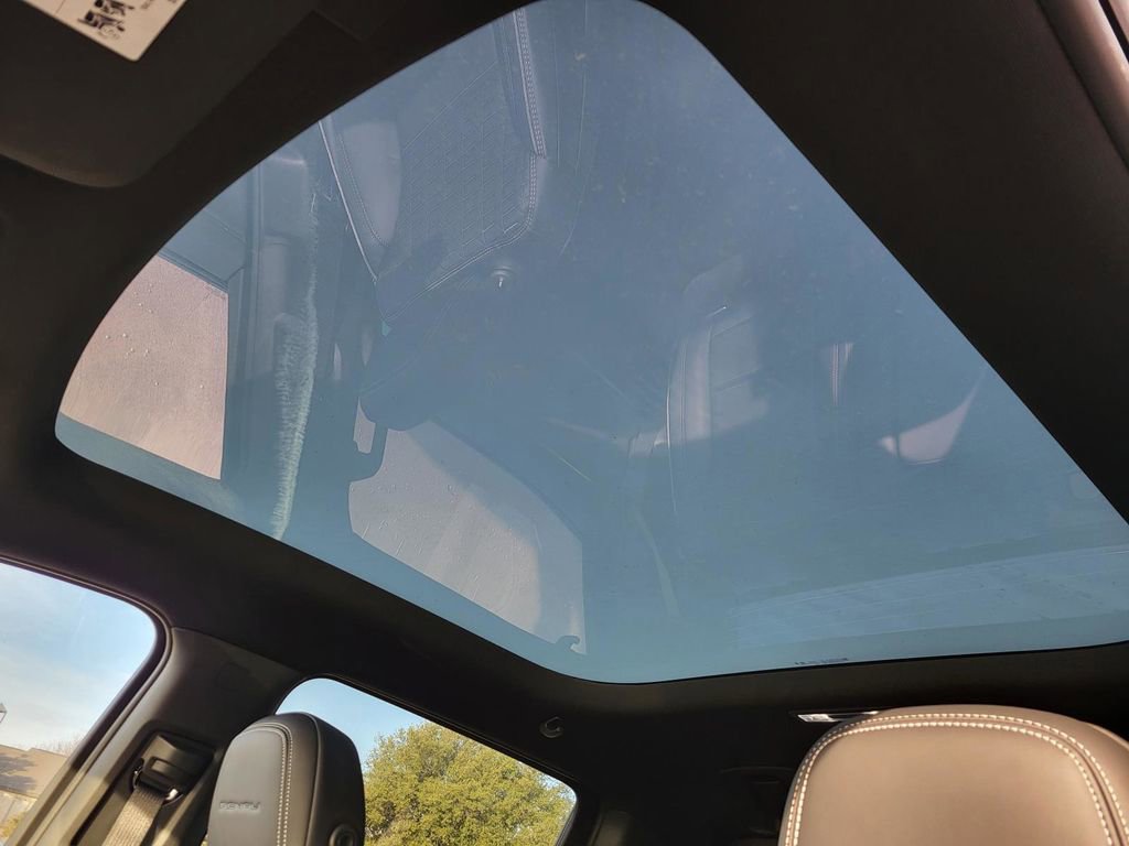 New 2024 GMC Sierra EV Denali image 8