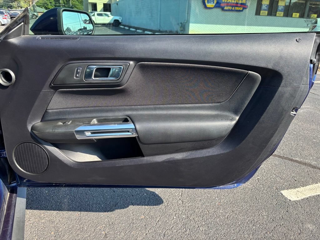 Used 2019 Ford Mustang Coupe RWD image 20