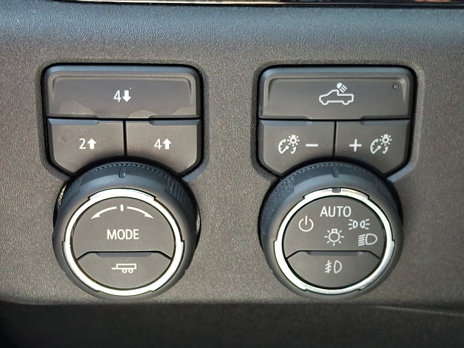 Certified 2025 Chevrolet Silverado 2500 LT w/ Convenience Package AWD/4WD image 24