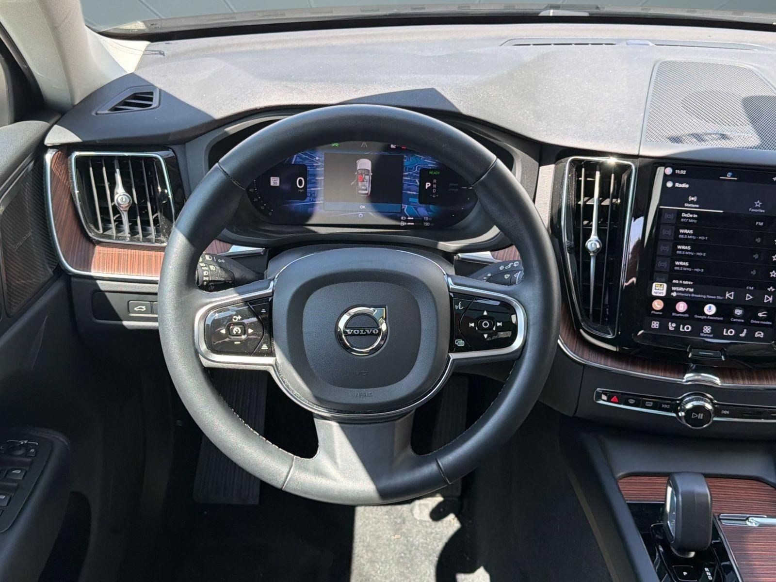 Certified 2023 Volvo XC60 T8 Plus w/ Climate Package AWD/4WD image 11