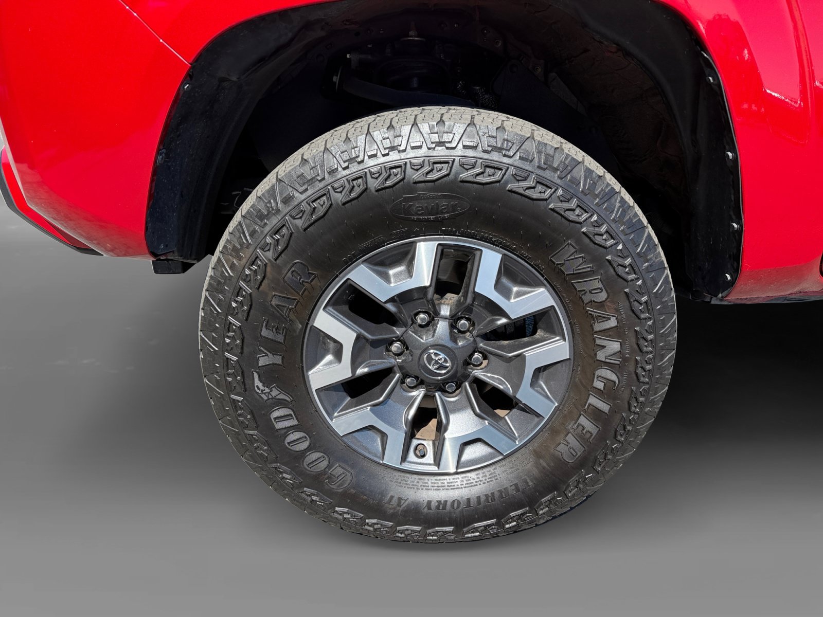 Used 2023 Toyota Tacoma SR AWD/4WD image 9