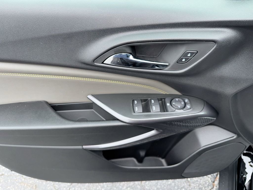 New 2026 Chevrolet Trax ACTIV w/ Driver Confidence Package FWD image 15