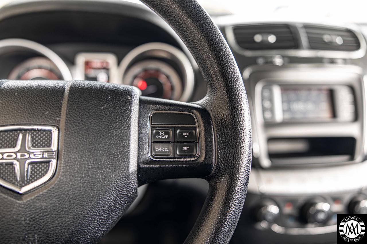 Used 2015 Dodge Journey SXT w/ Flexible Seating Group image 12